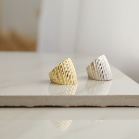 Uptown Midi Ring | 14k Gold Plated - Picture 4 of 8